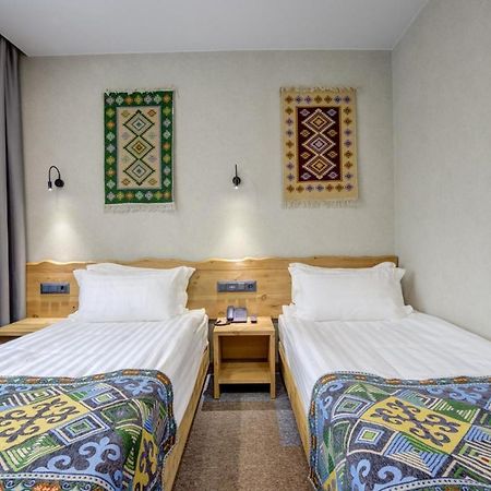 My Hotel Biszkek Zewnętrze zdjęcie